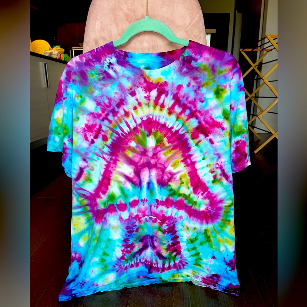 Fruit of the Look Custom Tie Dye sized XL